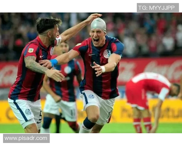 圣菲联合与圣洛伦索实力对比分析谁更具竞争优势